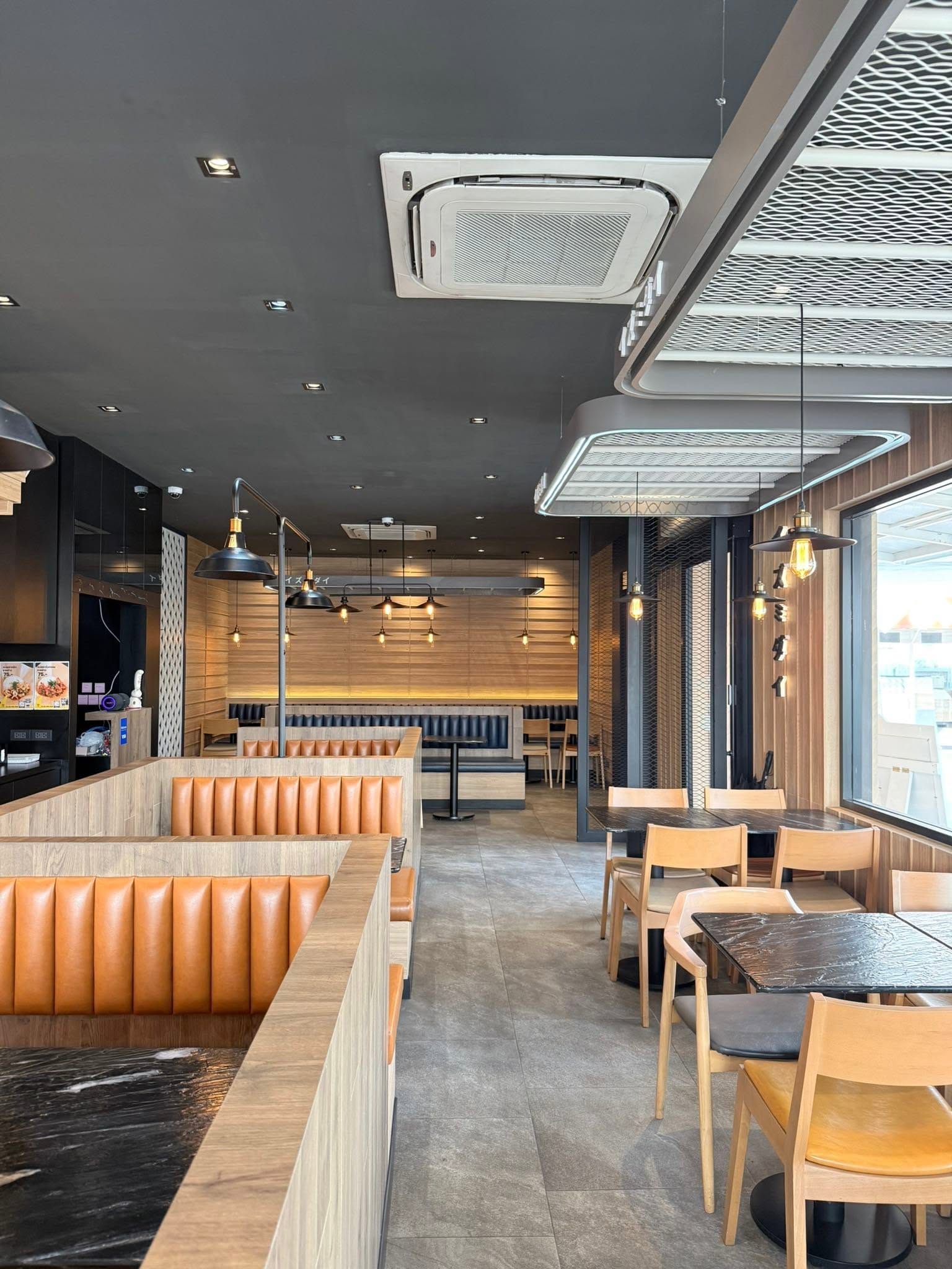 Bulltones Cafe - Image 2