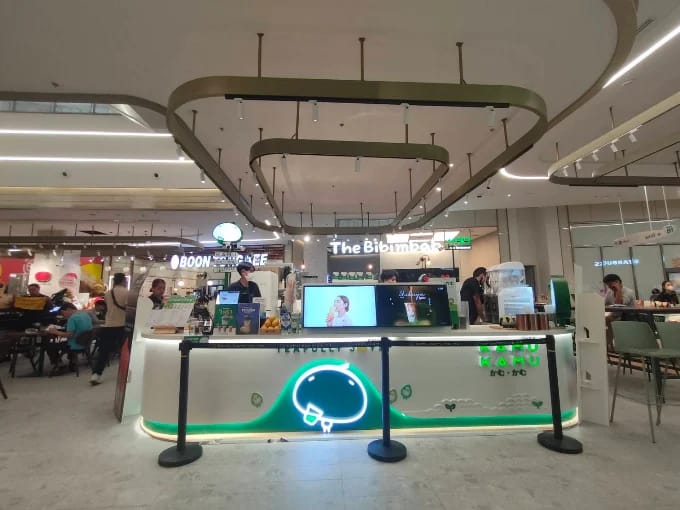พนักงานประจำร้าน Kamu สาขา One Bangkok
